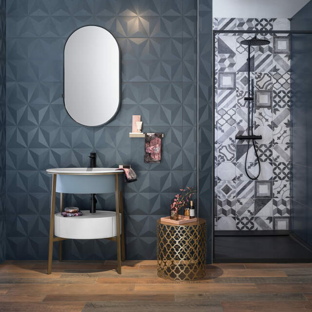 Ambiance sombre & miroir — Ambiance salle de bain