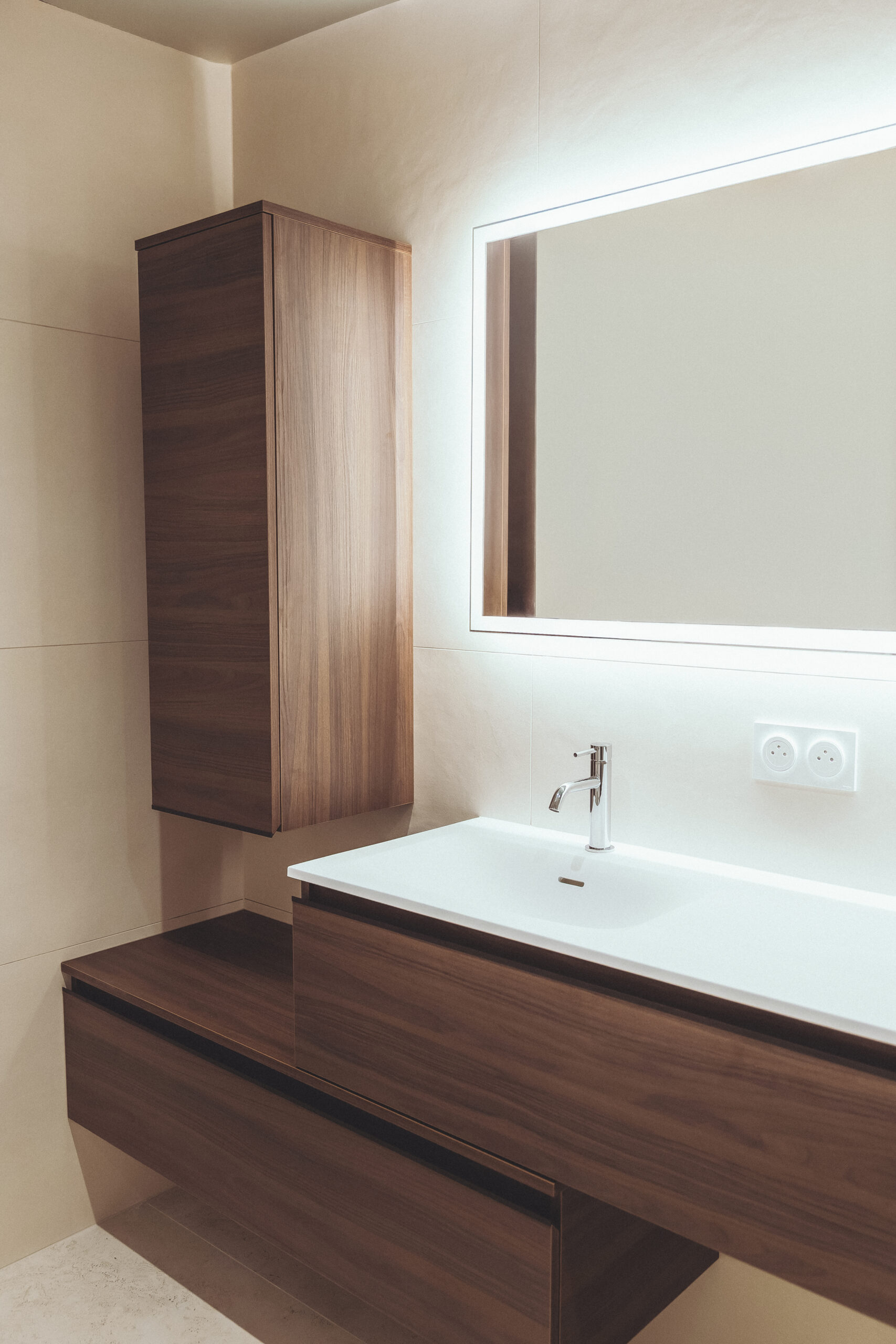 Salle de douche et WC rénovés, La Roche-sur-Foron, juin 2026 : photo 1