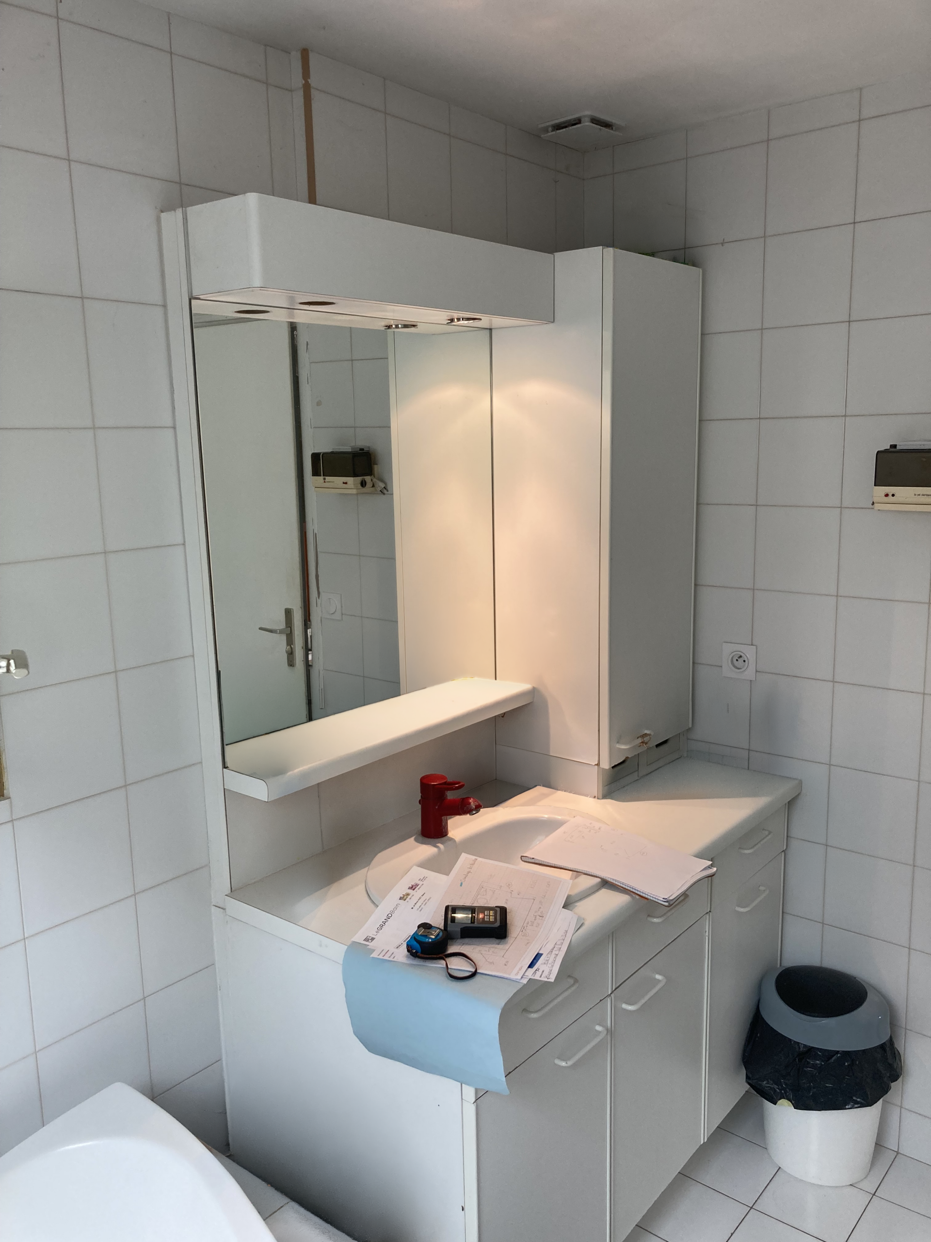 Salle de bains avant les travaux