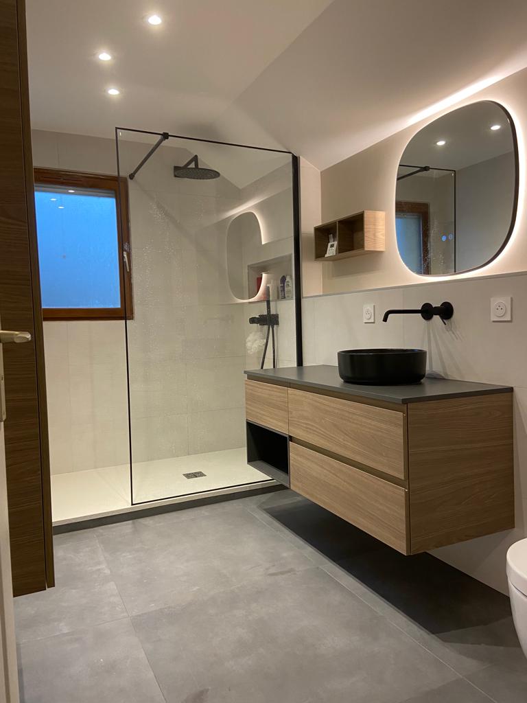 Salle de bains après les travaux